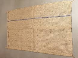 Light weight jute sacking bags for packing 50 Kg foodgrains